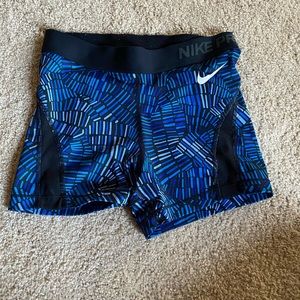 Nike cropped running shorts size small